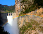 2013年10月25日雲能公司大壩洩洪